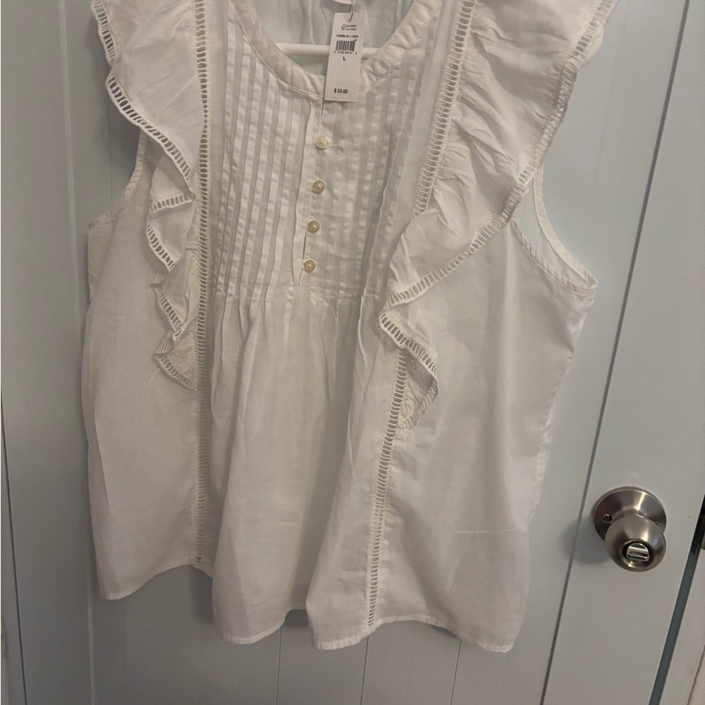 NWT The brand is Gap outlet